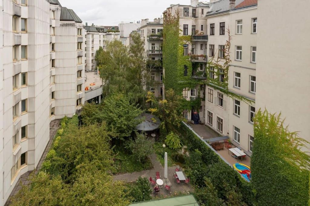 Amazing Terrace, Close To Viennas Biggest Shopping Street Buitenkant foto